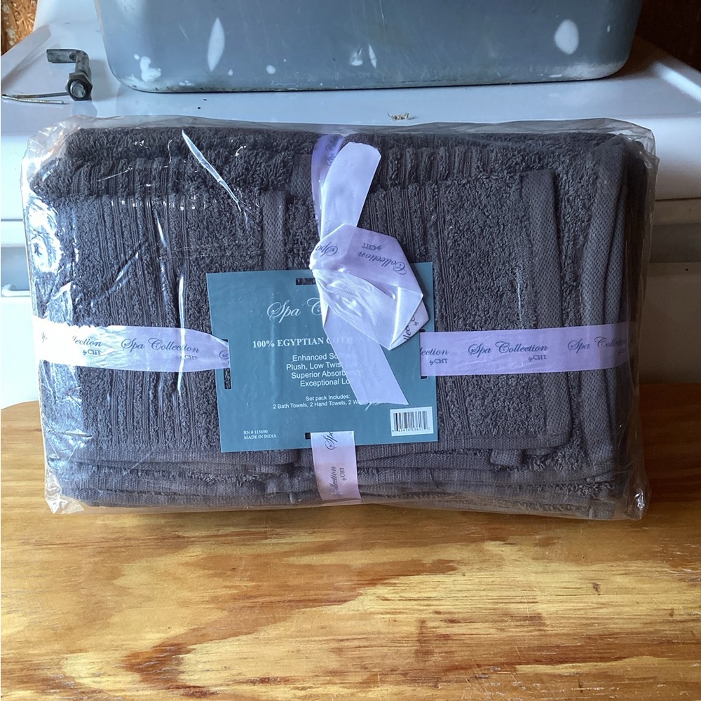 Amrapur 6 Piece Solid Standard Towel Set Charcoal 5CFLTL6G-CHR-ST